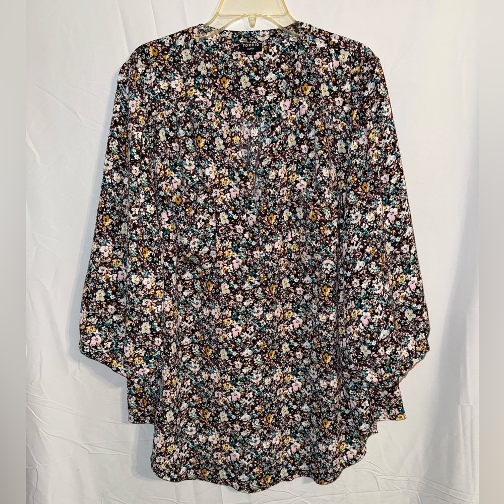 Torrid Multicolored Floral Print Blouse Size 3X